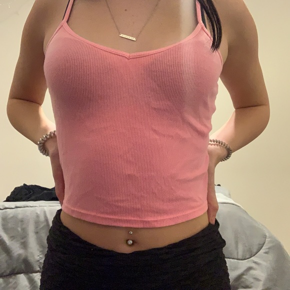 pink cropped tank top - Picture 1 of 1